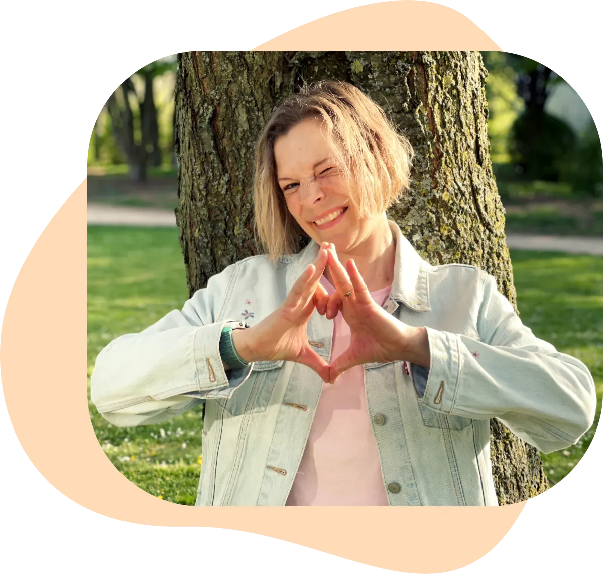 Peaches Keeley Anderson startet ihre Webseite